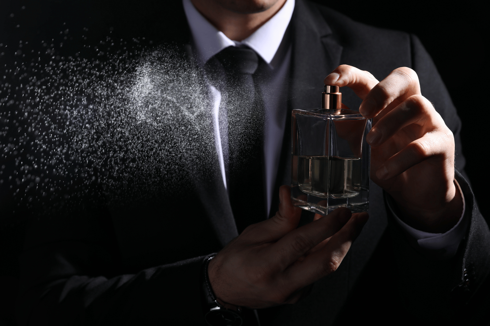 The 5 Best Long Lasting Perfumes For Men- According To Experts
